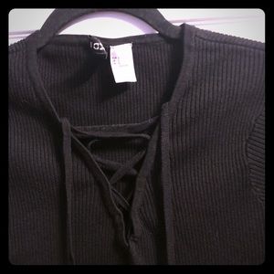 Black h&m sweater